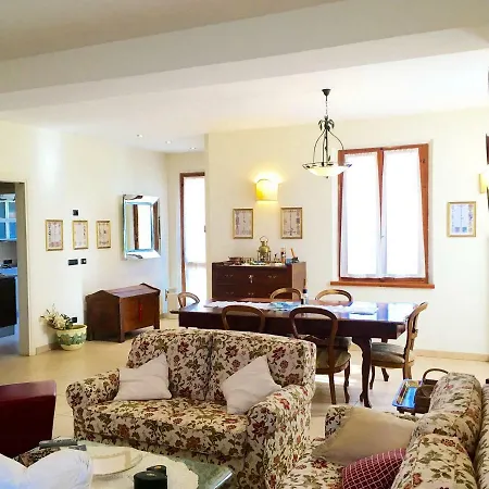 The First Manor House Holiday home *